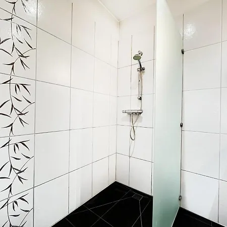 In Cozy Area For 4 Guest, Cracow Appartement *