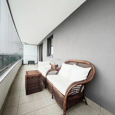 In Cozy Area For 4 Guest, Cracow Apartman *