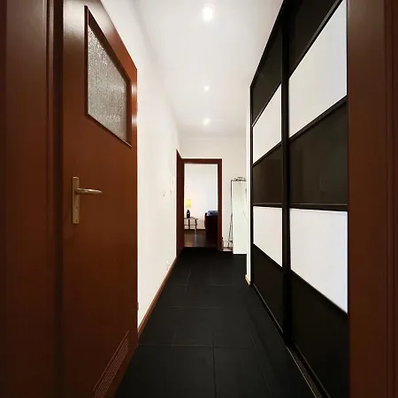 In Cozy Area For 4 Guest, Cracow Apartman Krakkó